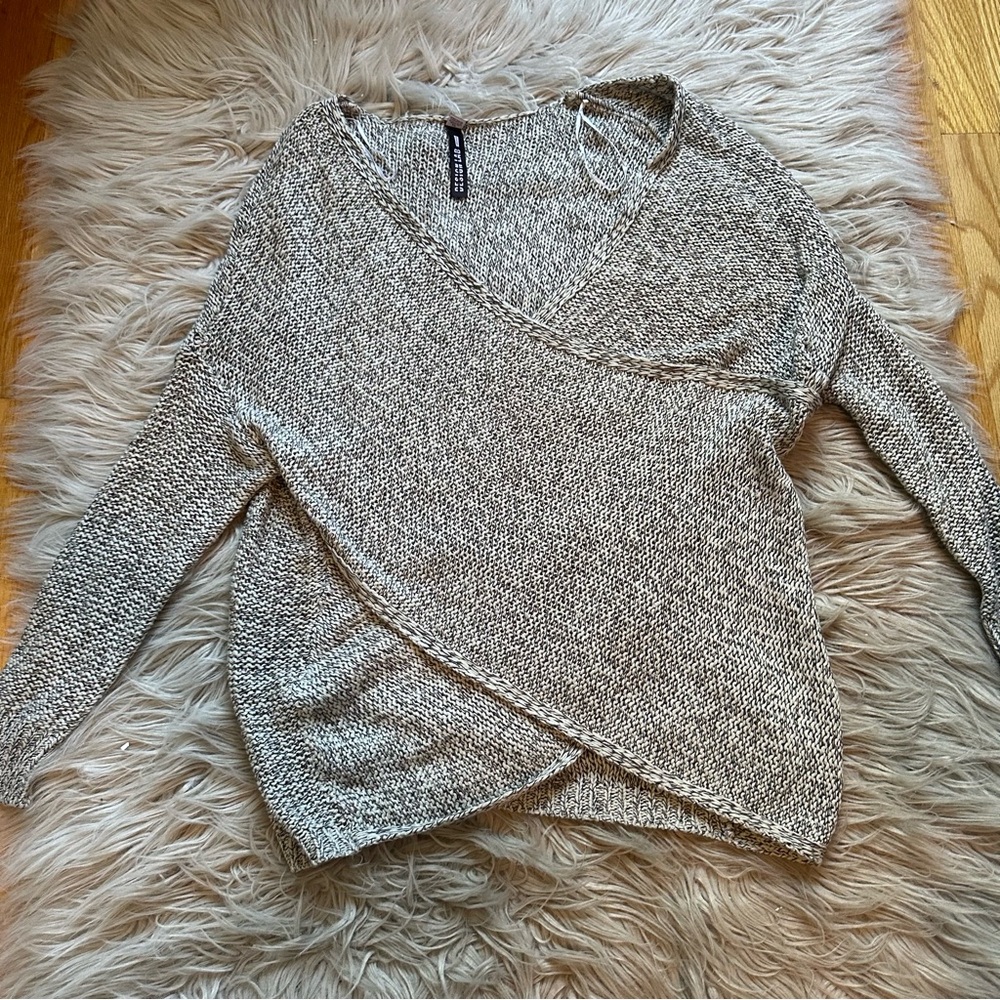 Design Lab Sweater - Picture 2 of 6